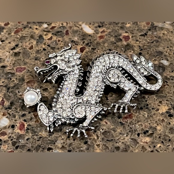 Silver Dragon Brooch with Rhinestones FRANKLIN MINT - Picture 4 of 15